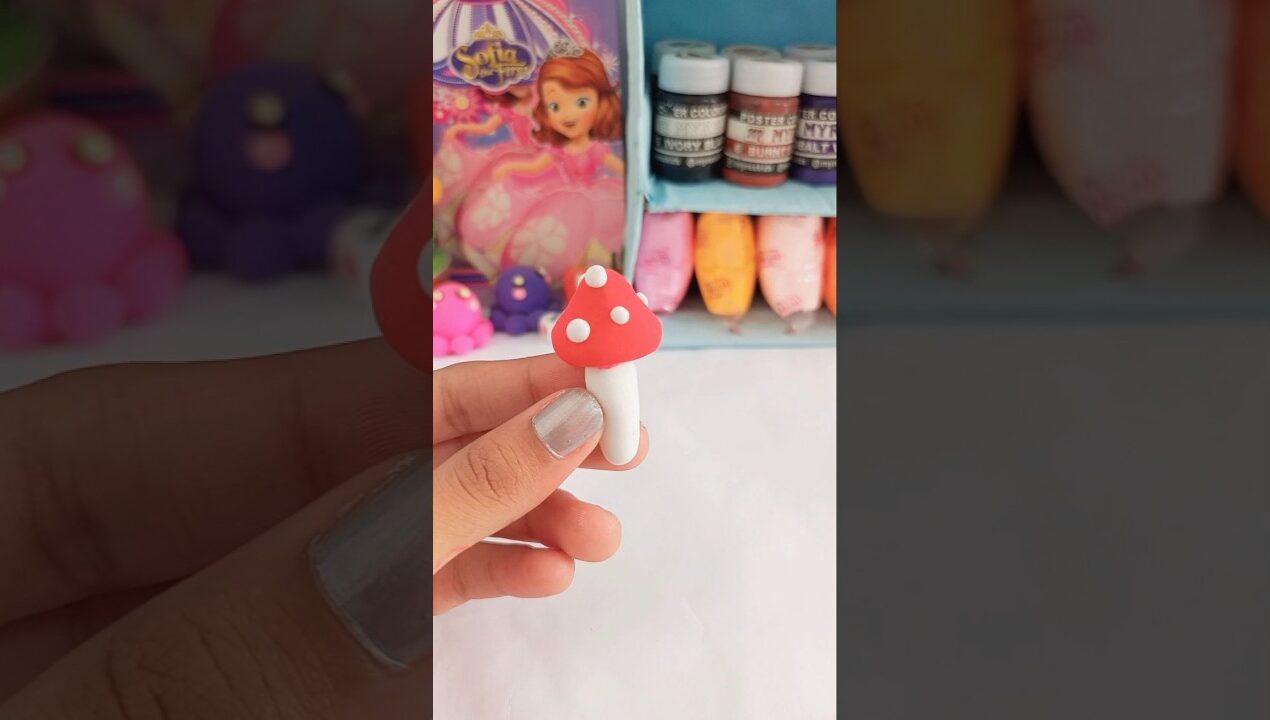 DIY Cute Clay Mini charms😺💕 #shorts #youtubeshorts #diy#ideas#miniature #aesthetic #clay#trending