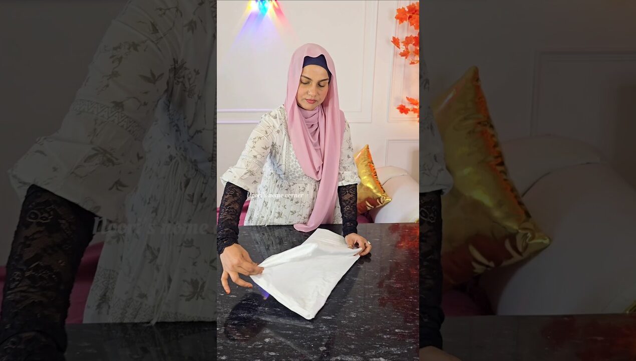 Plastic Bag Ko Aise Use Kiya Kya? #diy #plastic #bag #shortsviral #shorts #shortsvideo #shortsfeed