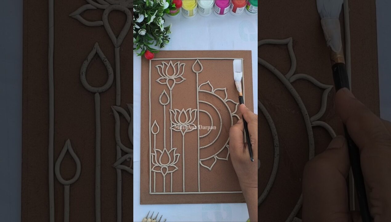 Traditional Lippan Art❤️|| Wall Hanging Craft || Wall Decoration Ideas #shorts #diy #ytshorts #art