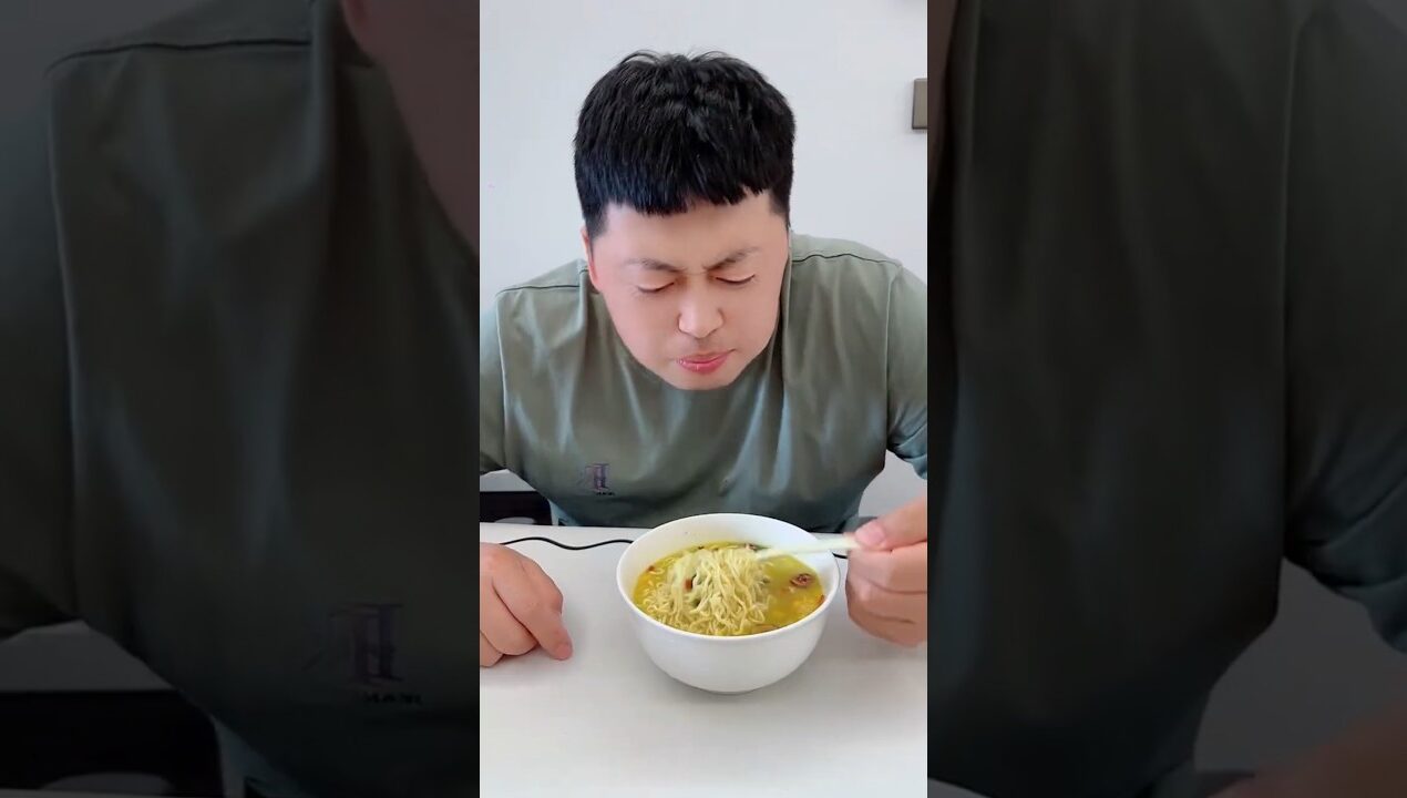 Cute Puppy Fan 😱 Instantly Cools Hot Noodles! #trending #viral #diy #craft #toys #funny #ytshorts