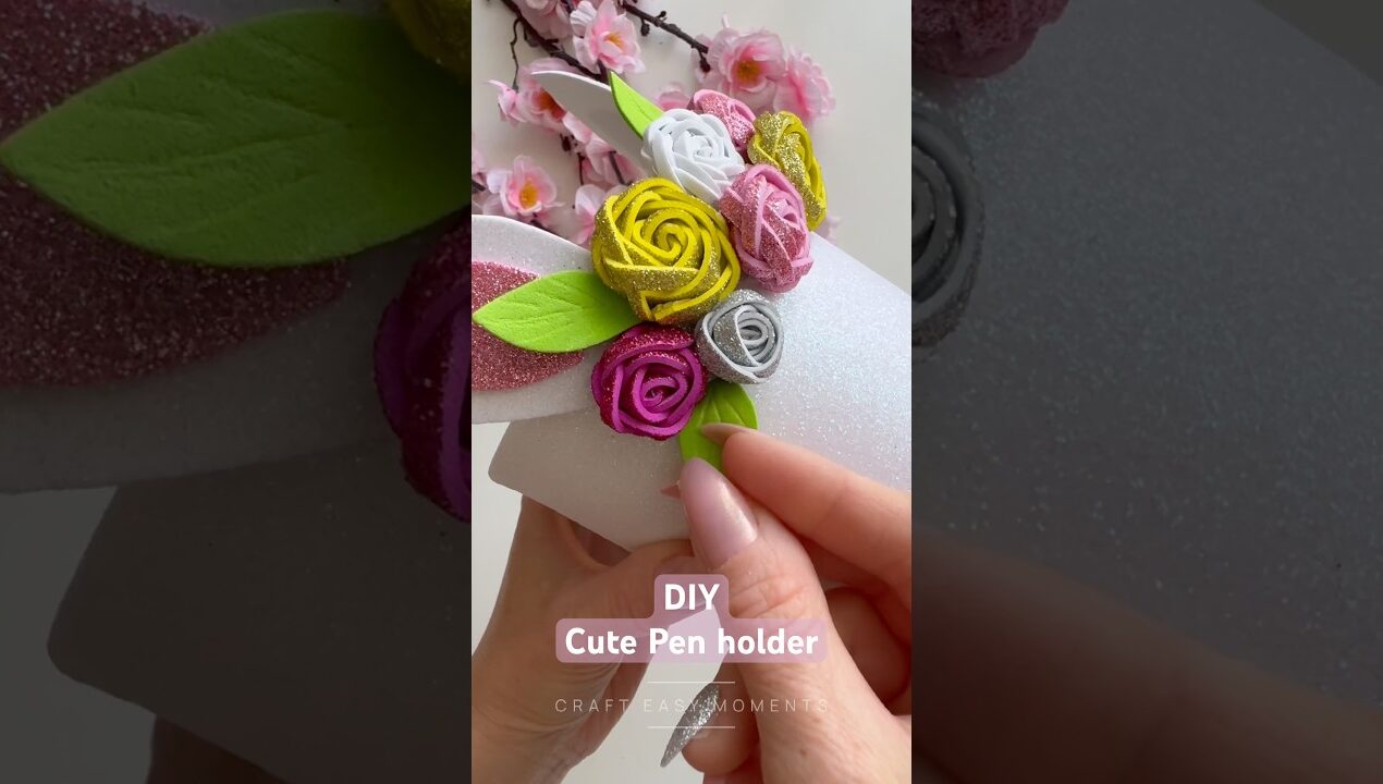 DIY cute Pen Holder ✨ #diy #craftideas #craftyhome #handmade #aestheticroomdecor #craft #shorts