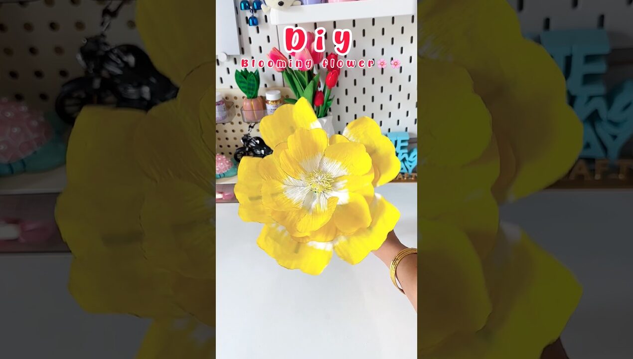 Blooming Flower Craft🌼#shorts #viralshort #viral #reuse #diy #handmade #crafting #trending