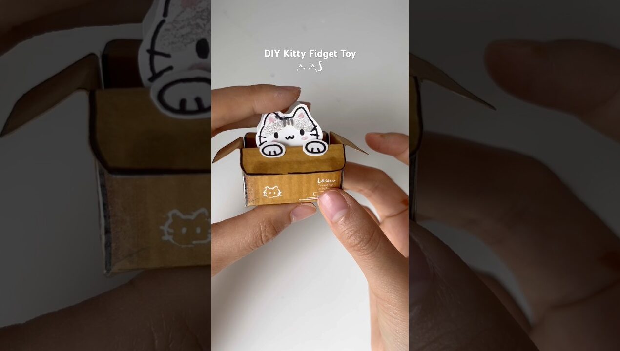 DIY Kitty fidget toy #papercraft #craftideas #fidget #fidgettoys #diy #diyideas #diycrafts