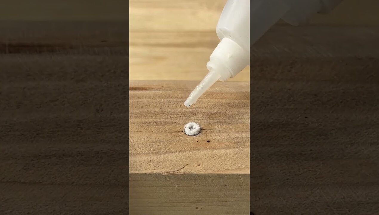 Screw Removal Trick #diy #screw #trick