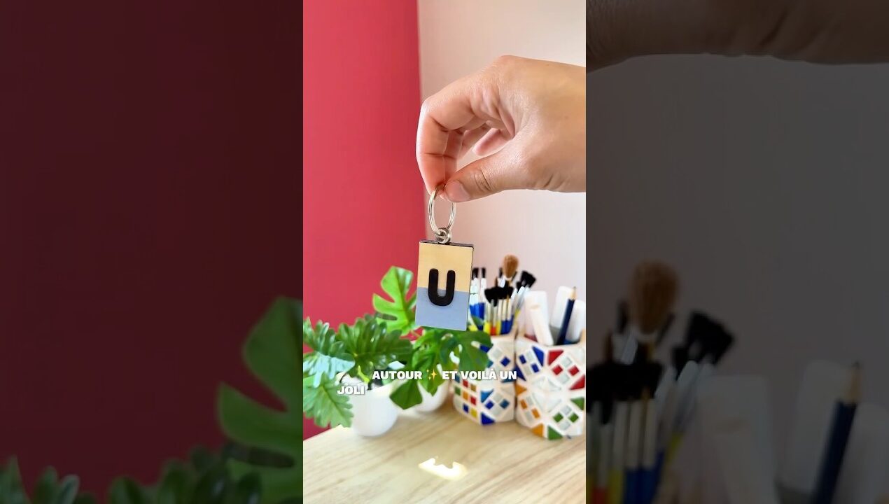 Porte clés initiale #activitemanuelle #craft #diy