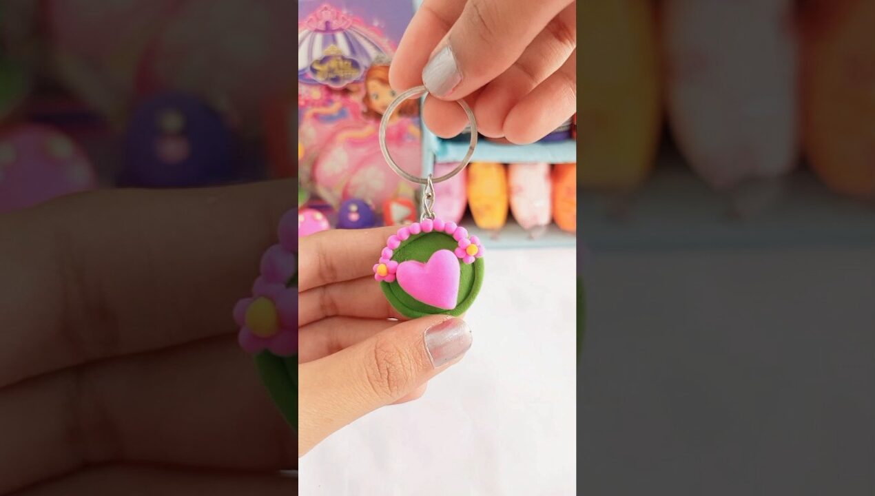 DIY cute clay Mini Keychain😺💕#shorts #youtubeshorts #diy#ideas#miniature #aesthetic #clay#trending