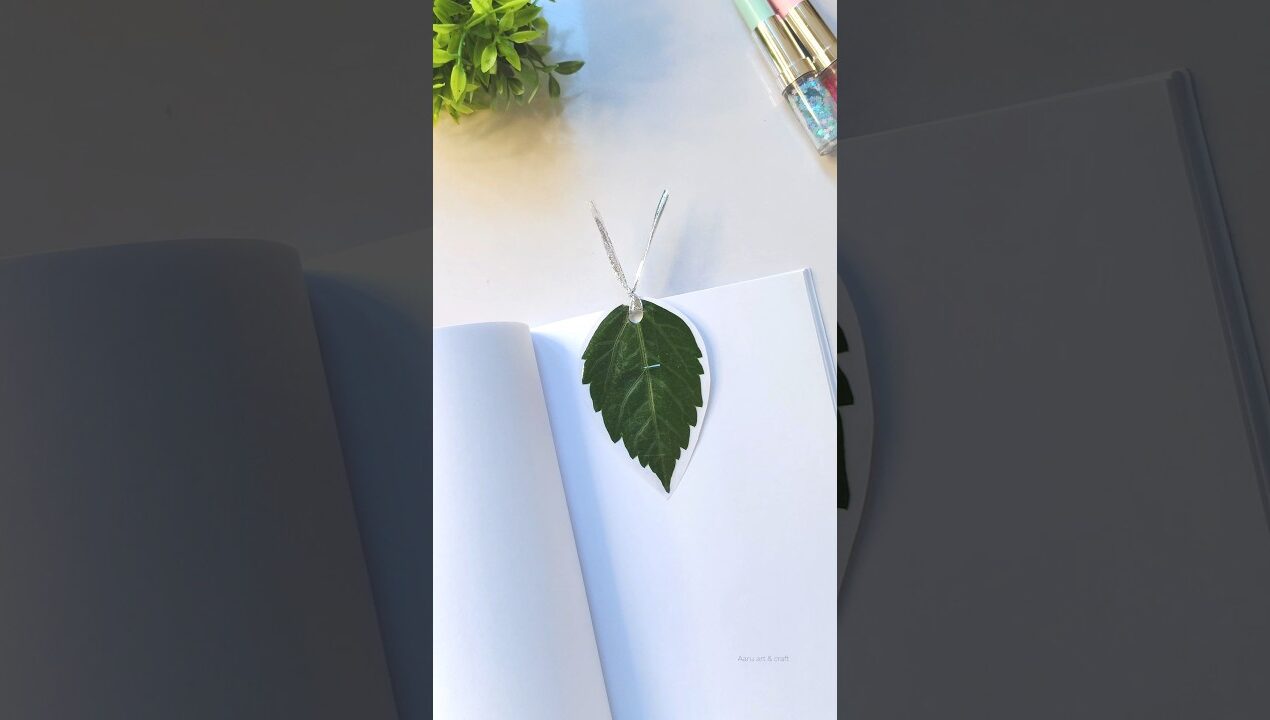 Leaf Bookmark for kids #shorts #viralshort #diy #bookmark #kidscraft #ytshorts