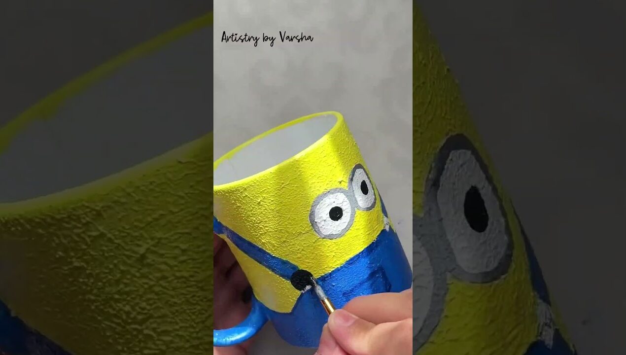 Diy ideas #art #youtubecreatorsindia #diy #artistonyoutube #minions #acrylicpainting #satisfying