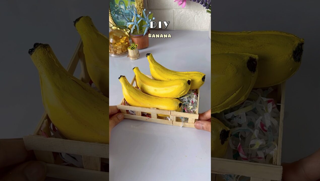 DIY Banana #diy #sorts #viralshort #viralshort #clayart #homedecor #banana #trending #craft #art