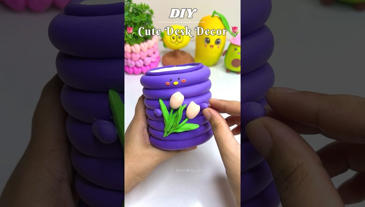 DIY Cute Desk Decor 🌷💗| DIY pen holder ✨ #diy #art #craftideas #clay #claycraft #handmade #shorts