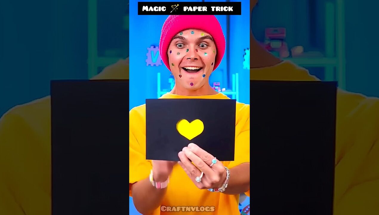 AMAZING COLOURS CHANGING Heart ❤️ Toy | Paper Craft #shorts #diy #craft