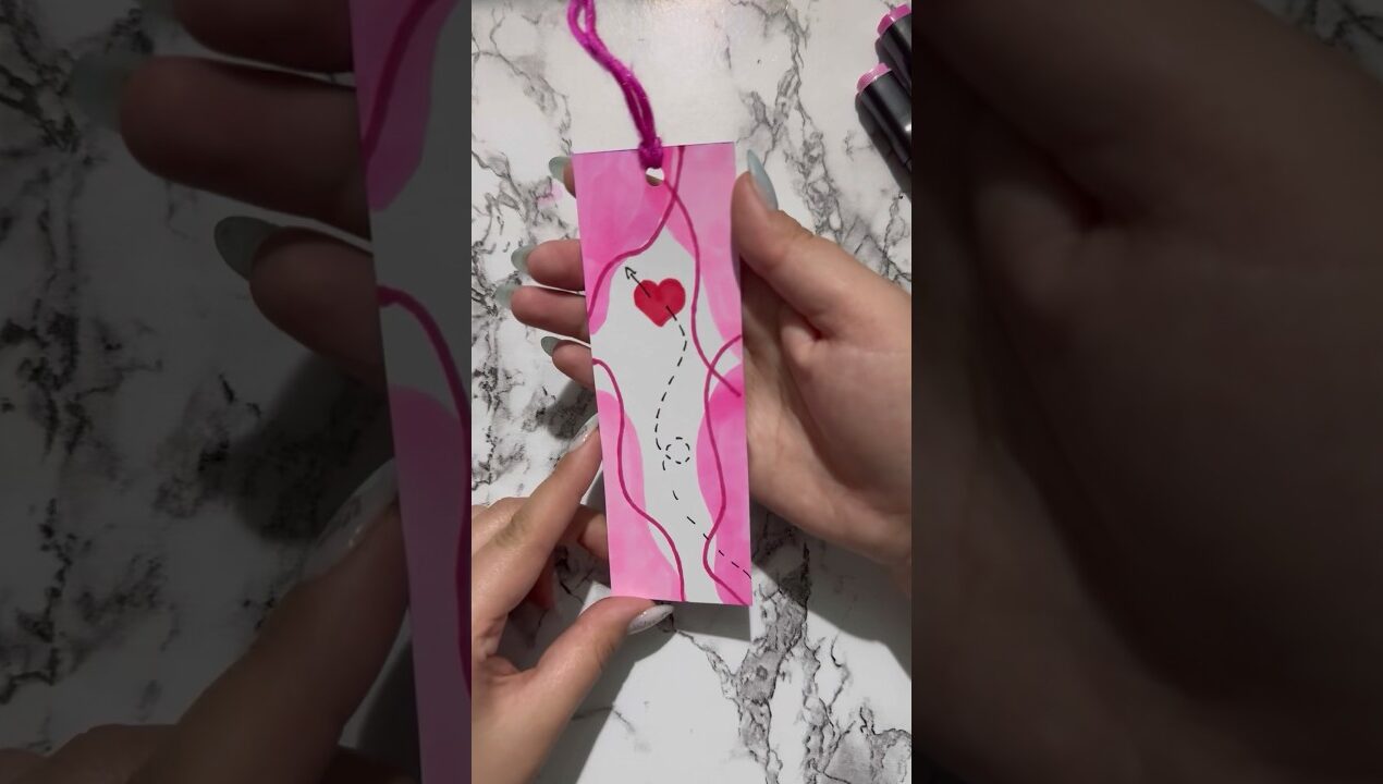 DIY Bookmark Idea 💡 #diy #drawing #art #bookmark #foryou #shorts #tutorial #handmade #ideas