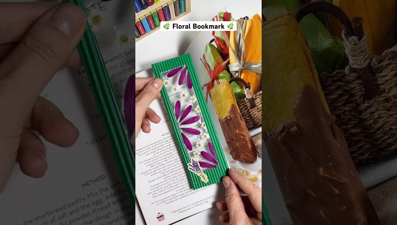 🌿 How to Make Floral Bookmark • Cute Handmade Gift Idea #crafts