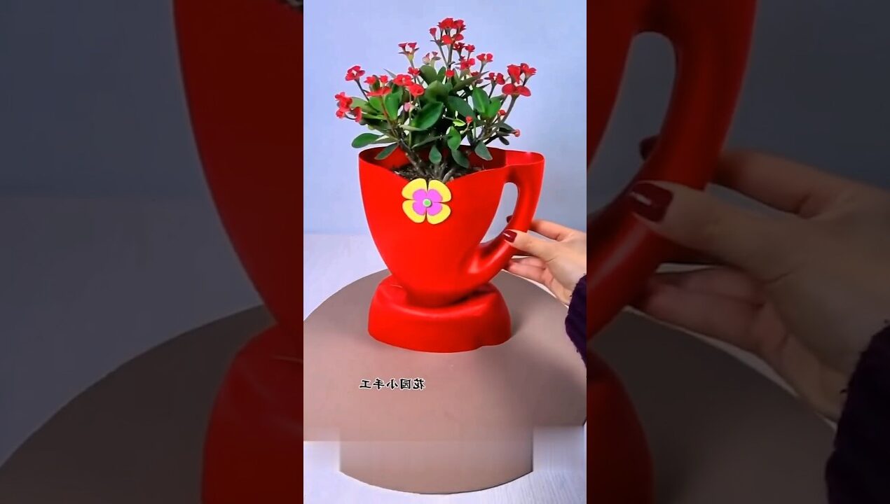 प्लास्टिक बोतल से बनाओ खूबसूरत गमले 😲♻️ Waste Plastic Bottle Gardening Hacks 😍 | DIY Flower Pot Idea